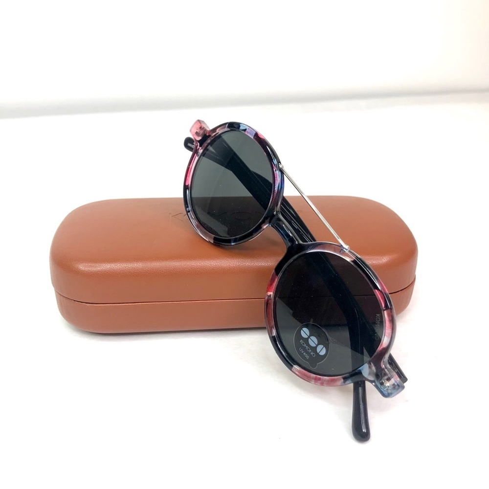 KOMONO Vivien Floral Sunglasses NEW round UV400 black pink - Picture 3 of 10
